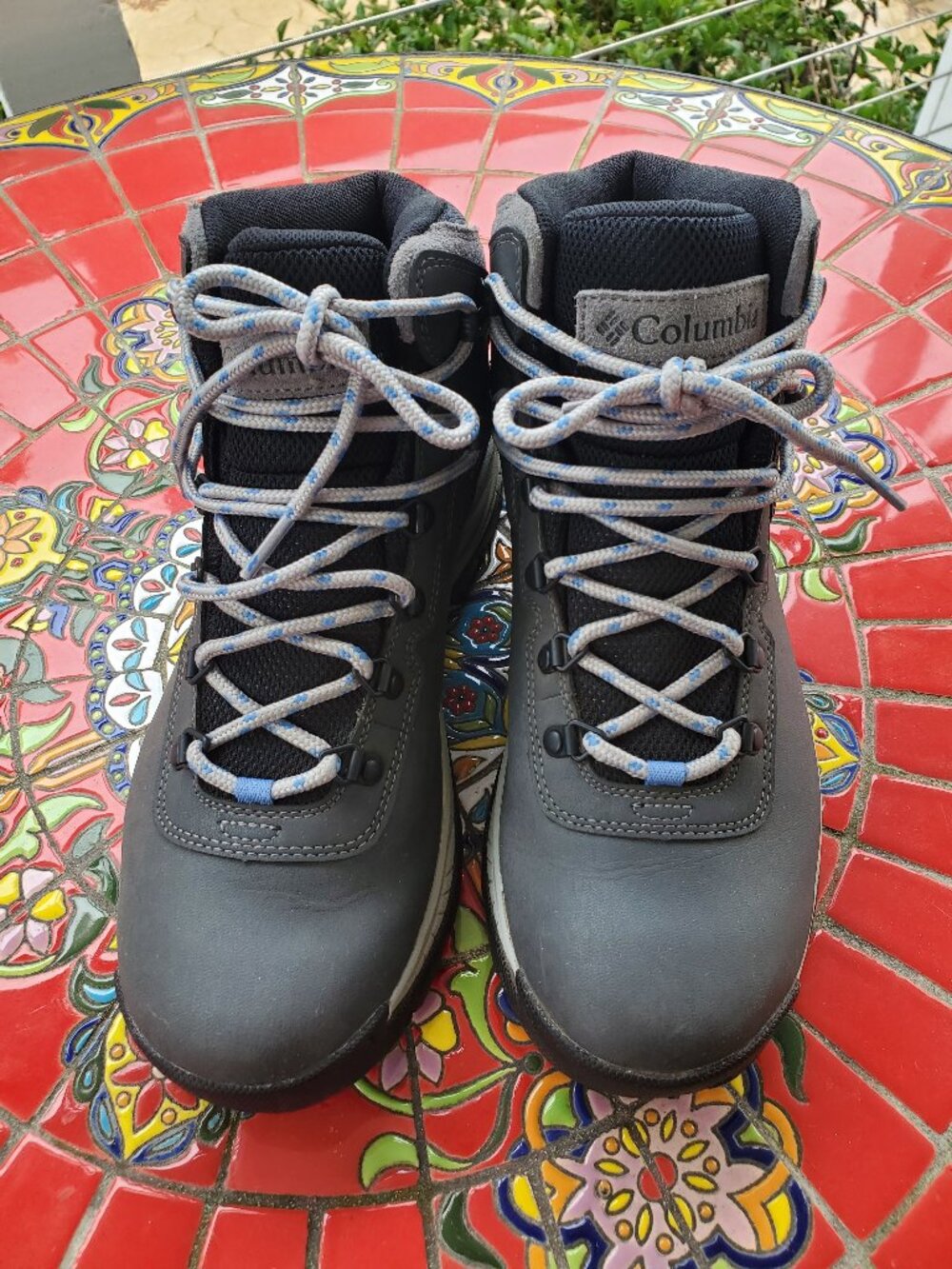 Columbia Newton Ridge Plus hiking boots size 11, color Quarry/Cool Wave